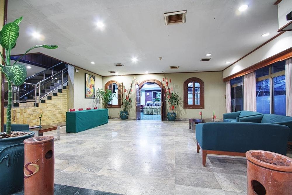 Sahid Kawanua Hotel Manado Exterior foto