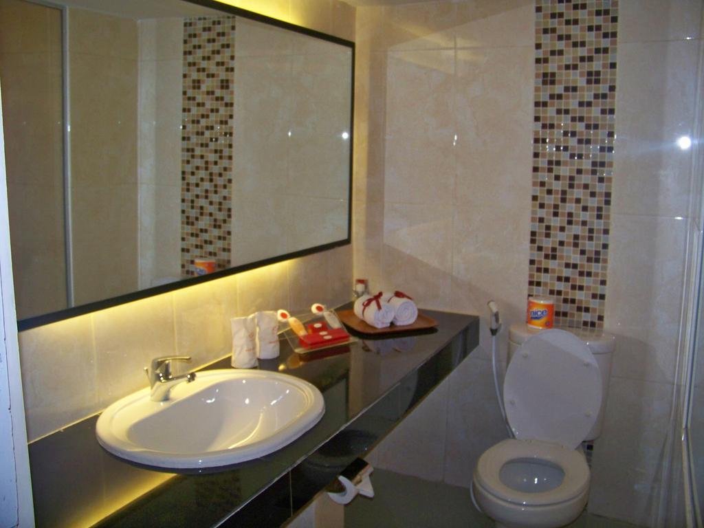 Sahid Kawanua Hotel Manado Exterior foto