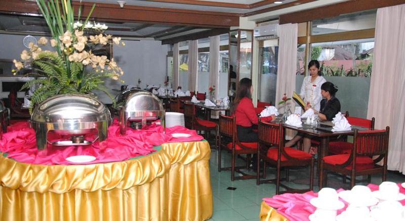 Sahid Kawanua Hotel Manado Exterior foto