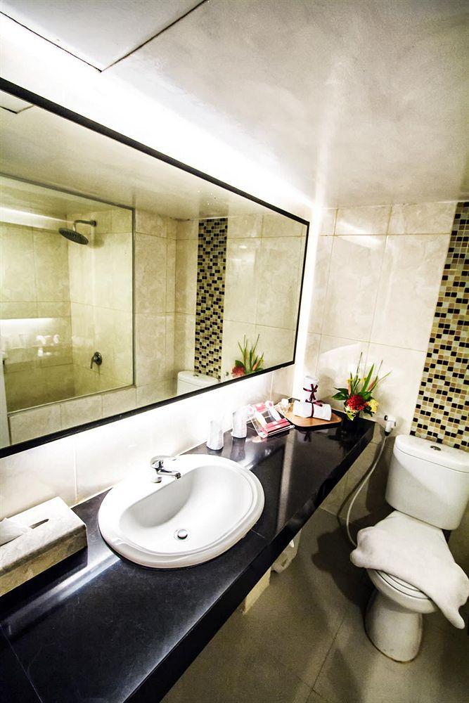 Sahid Kawanua Hotel Manado Exterior foto
